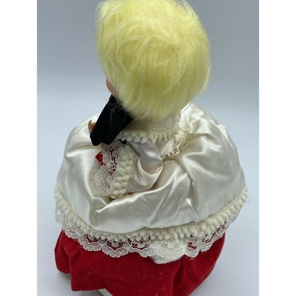 Vtg. Big Eyed Doll Made in Japan Christmas Musical Plays Silent Night Moves - Picture 3 of 9